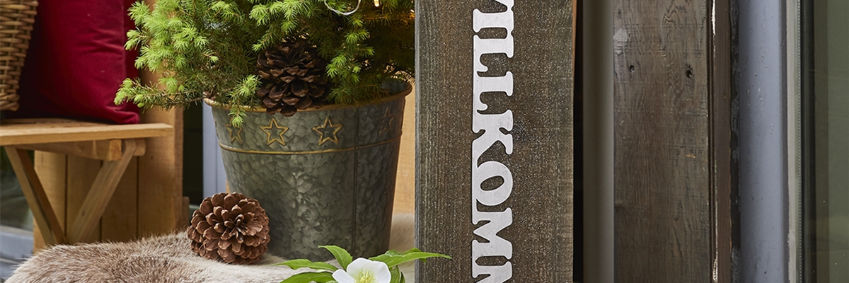 WEIHNACHTEN STEHT VOR DER TüR!